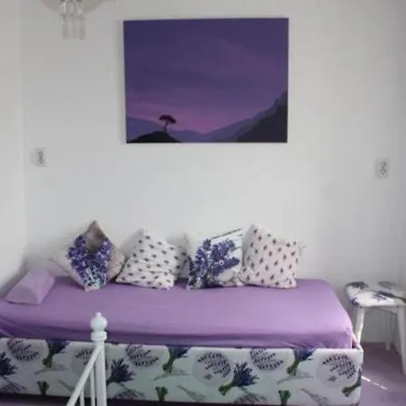 Gugily- Triple With Shared Bathroom And View Bijela Appartement Dubrovnik