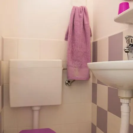 Gugily- Triple With Shared Bathroom And View Bijela * Dubrovnik